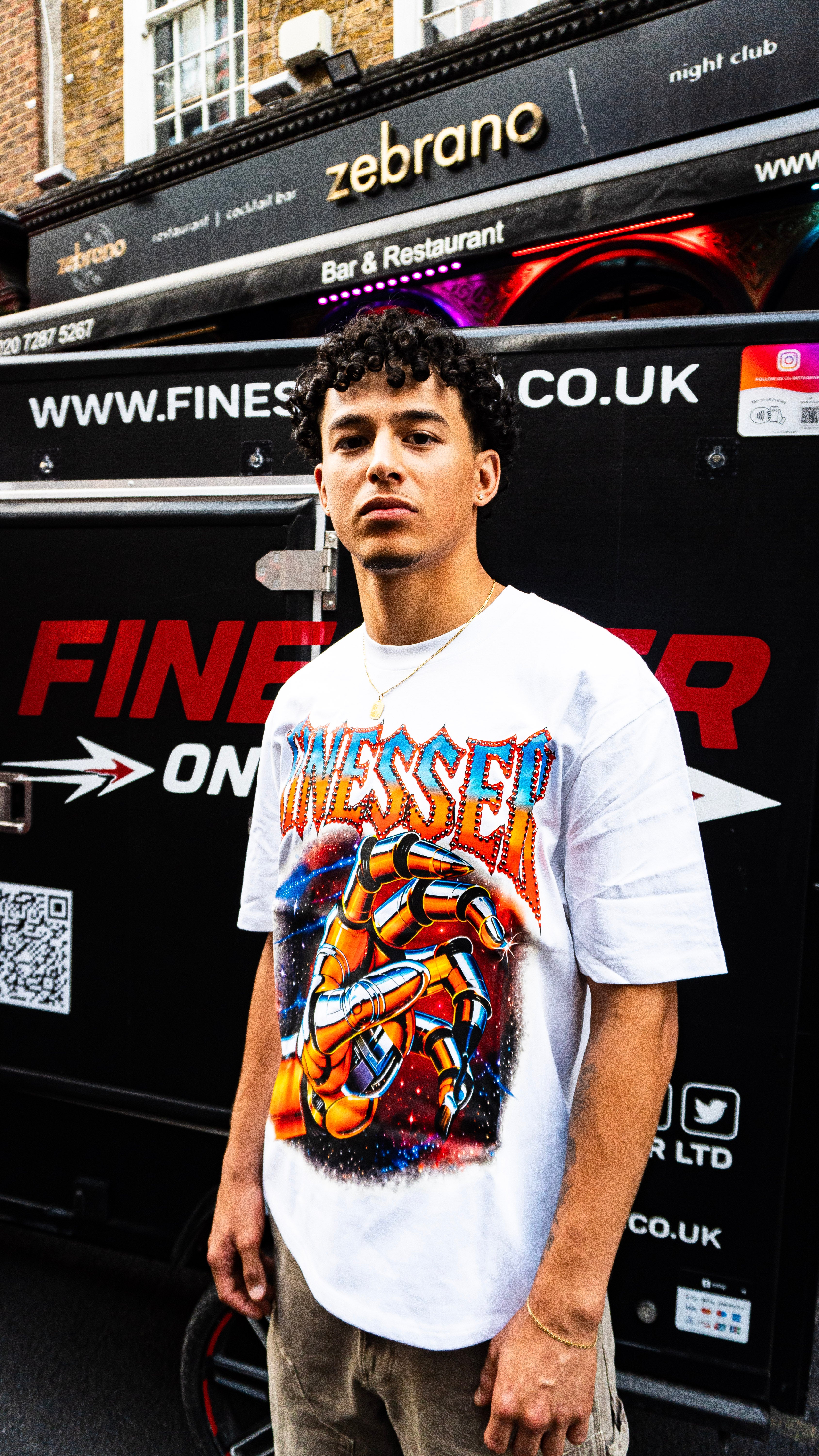 Finesser “Cosmic Hand” Tee